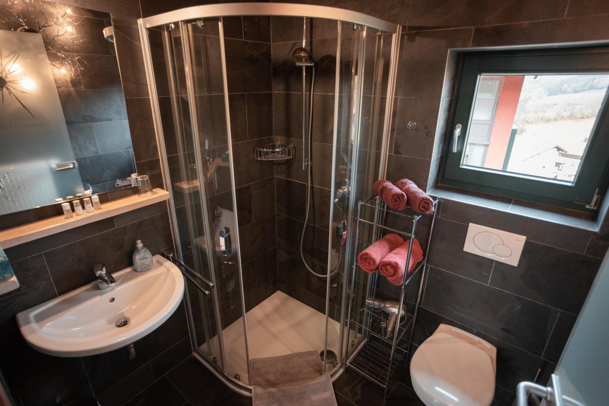 Chalet Stilvolles Mit Hauseigener Sauna & Whirlwanne *